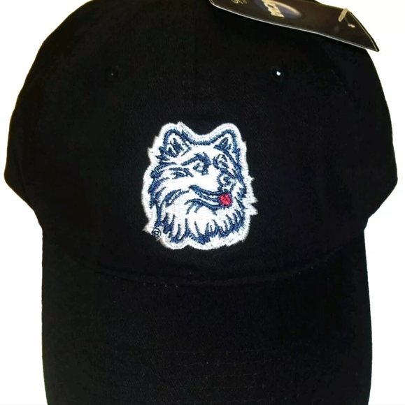 Uconn Huskies Adjustable Black Color Adult Strapback hat Dad Hat Style N… - Picture 1 of 4